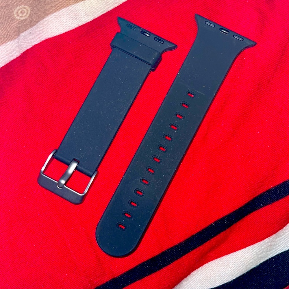 Must bundle: Apple Watch Band